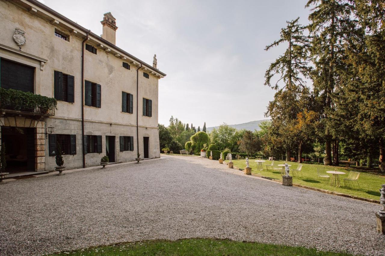 Ludwig House Pensionat San Pietro in Cariano Eksteriør billede